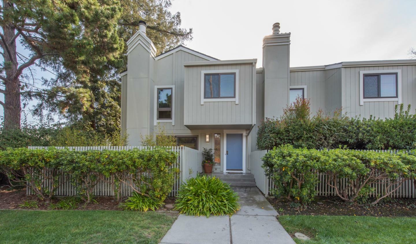 Property Photo:  211 Ortega Avenue  CA 94040 