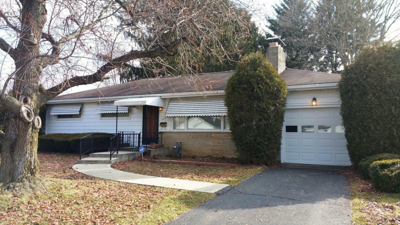 Property Photo: 674 Karen Parkway OH 43055