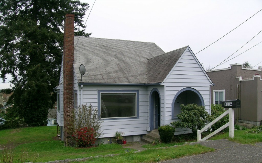 Property Photo:  1116 Marguerite Ave  WA 98337 