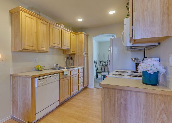 Property Photo:  119 91st Ave SE 6-B  WA 98258 