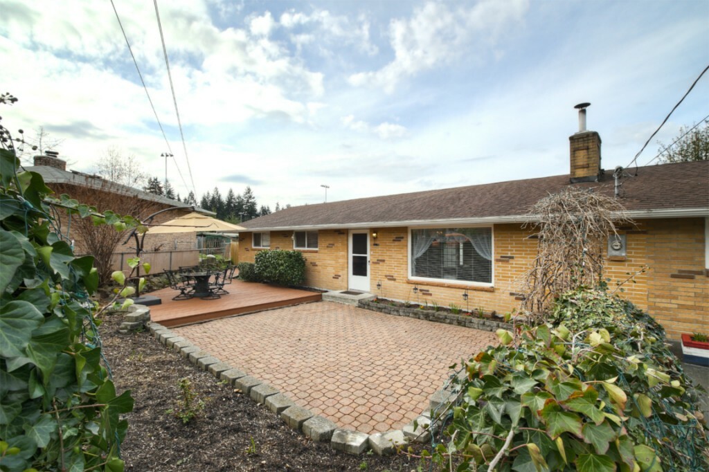 Property Photo: 326 181st Place SW WA 98012
