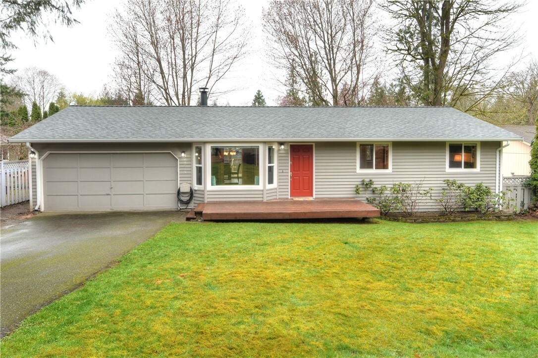 Property Photo:  14715 3rd Ct NE  WA 98019 