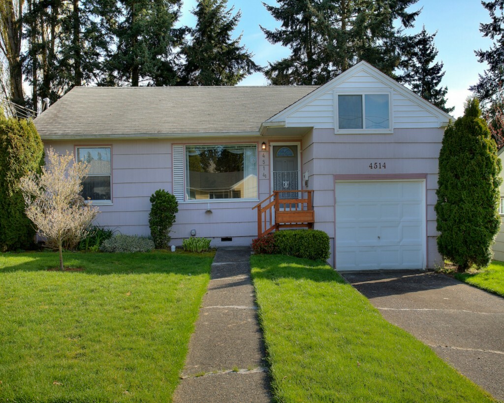 Property Photo: 4514 S 11th St WA 98405