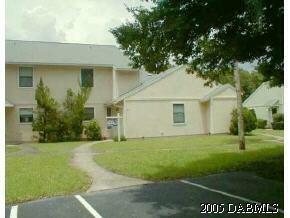 Property Photo:  98 Tomoka Meadow  FL 32174 