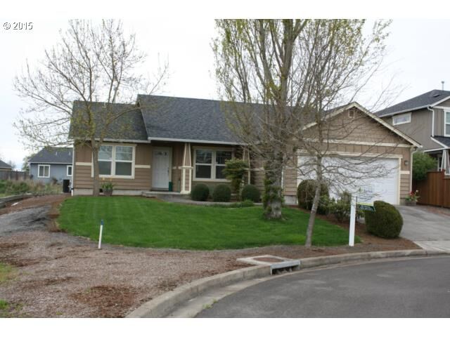 Property Photo:  5593 Andrea Ave  OR 97402 