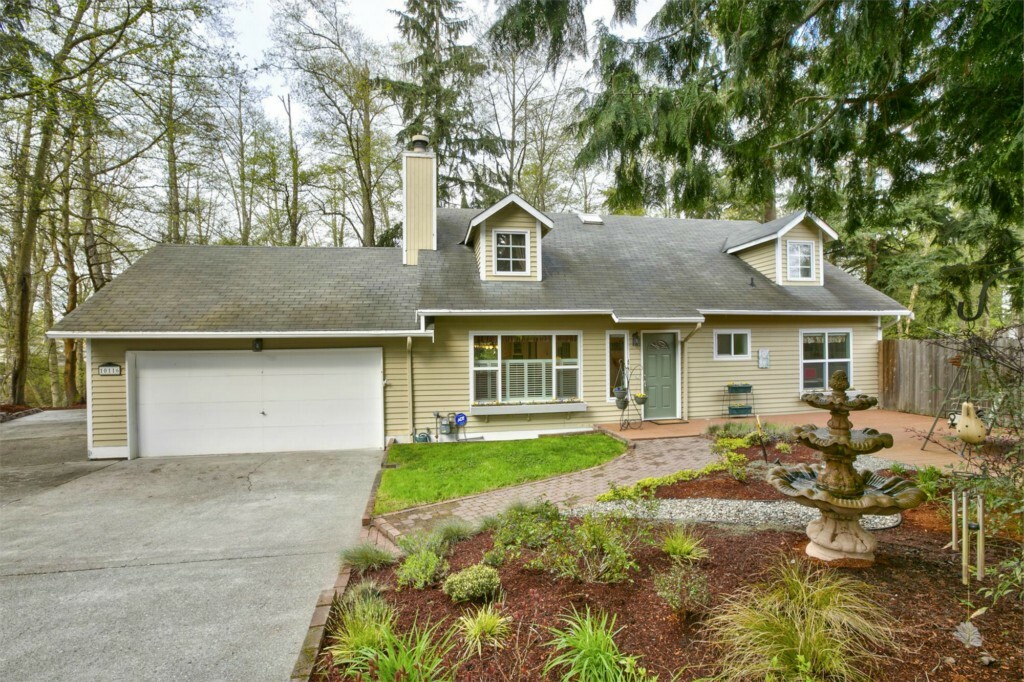 Property Photo:  10116 50th Place W  WA 98275 