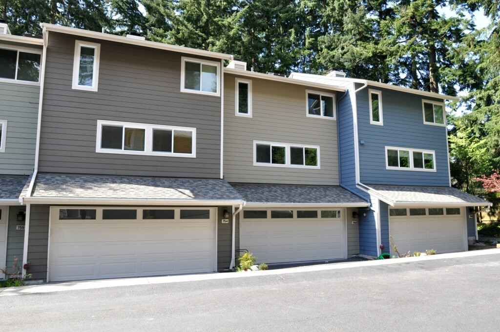 Property Photo: 756 N 161st Place WA 98133