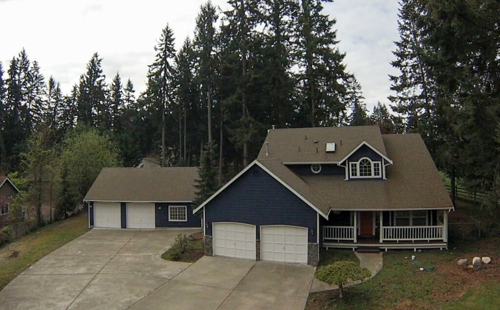 Property Photo:  17006 45th St Ct E  WA 98391 