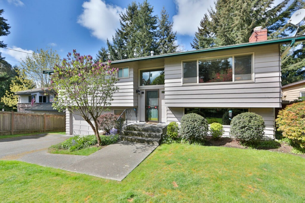 Property Photo:  24304 44th Ave W  WA 98043 