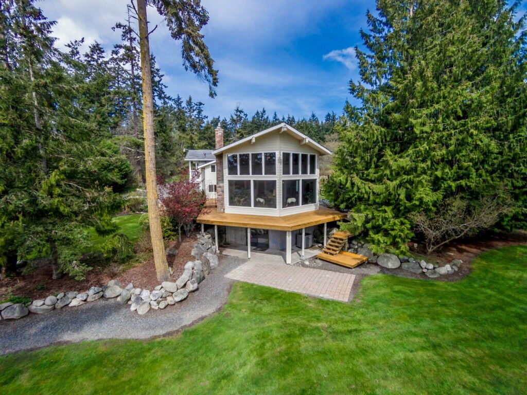 Property Photo:  1838 Hastie Lake Rd  WA 98277 