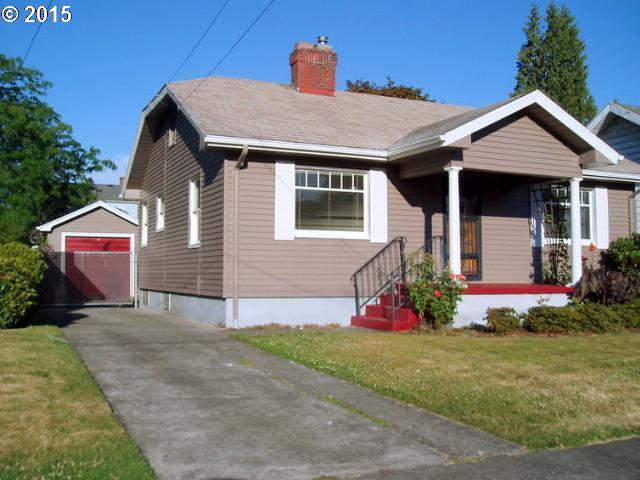 Property Photo: 6814 SE 20th Ave OR 97202