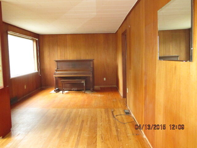 Property Photo:  14041 Palatine Ave N  WA 98133 