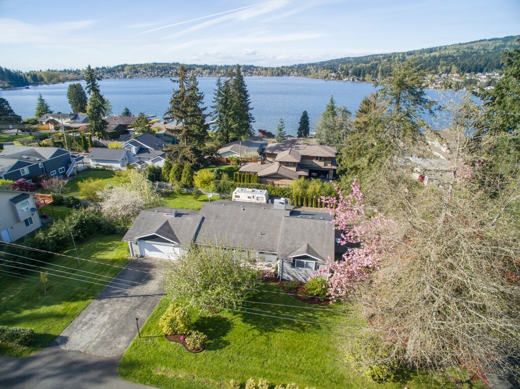 Property Photo:  4511 Wall St  WA 98229 