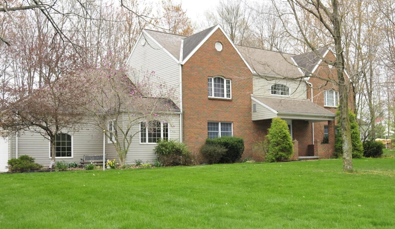 Property Photo: 130 Fairway Lane OH 43338