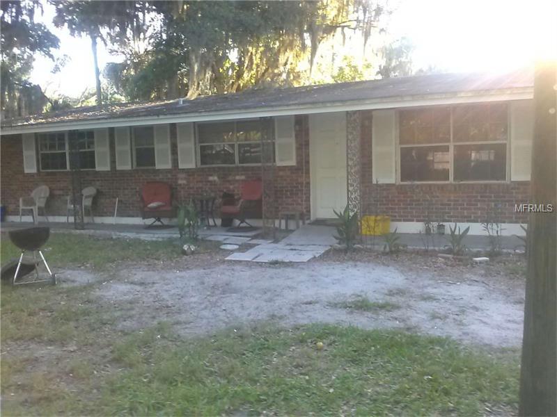 Property Photo:  