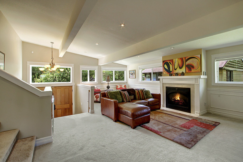 Property Photo: 3214 S Washington St WA 98144