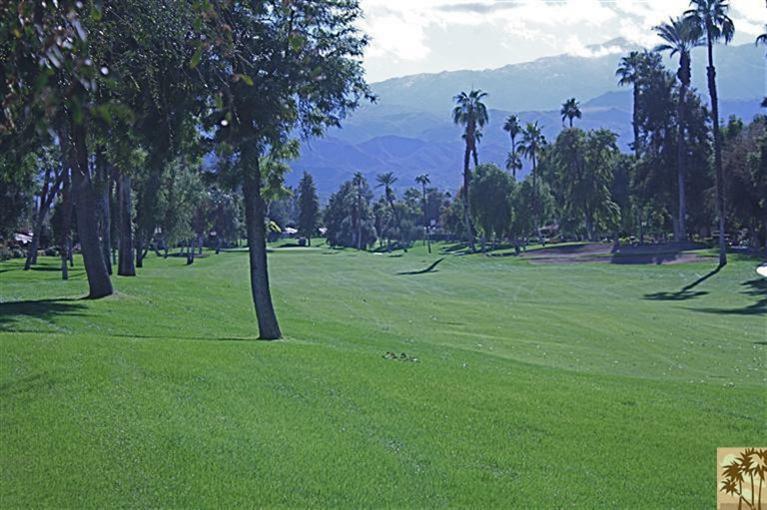 Property Photo: 211 Serena CA 92260