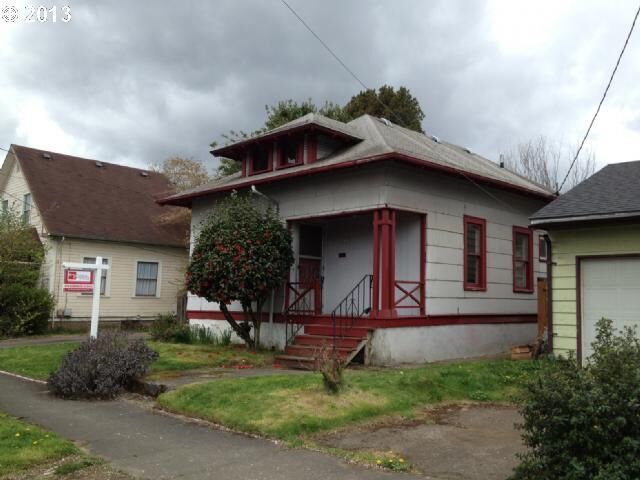 Property Photo:  6107 N Greeley Ave  OR 97217 