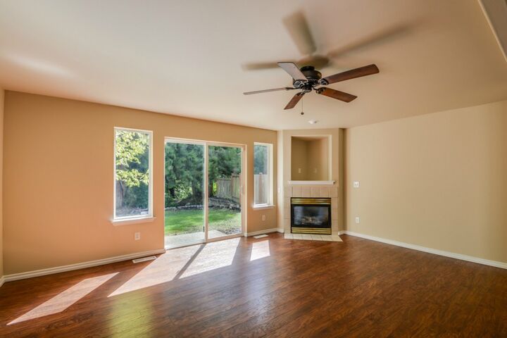 Property Photo: 310 N 23rd St WA 98273