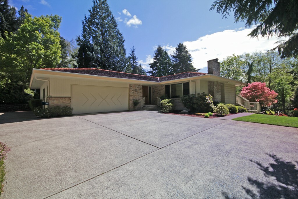 Property Photo:  16642 6th Ave SW  WA 98166 