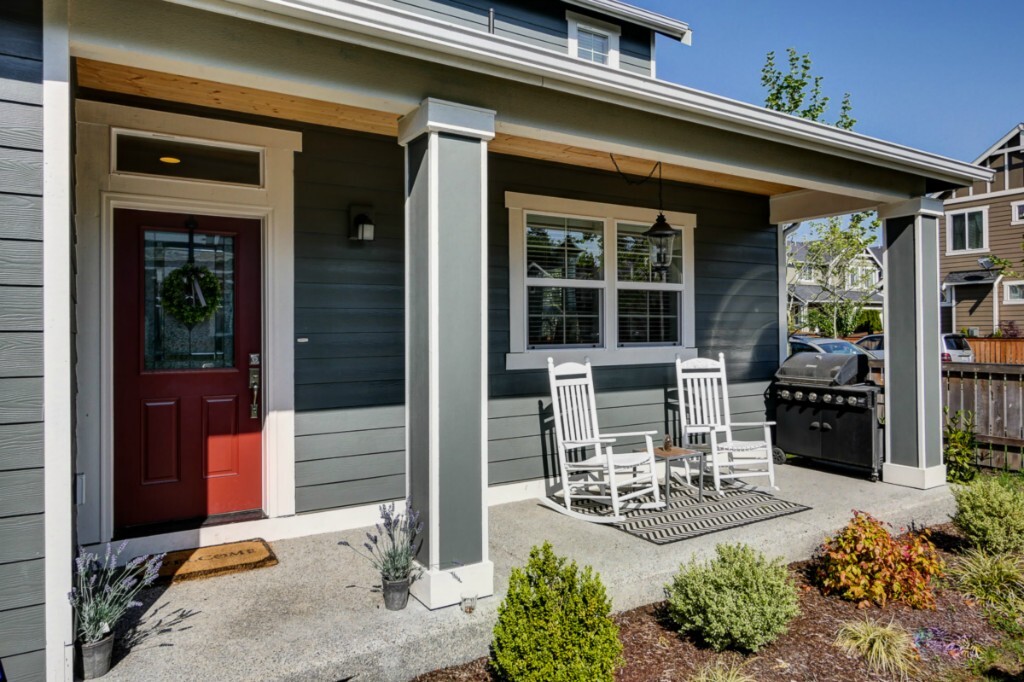 Property Photo: 21023 40th Ave SE WA 98021
