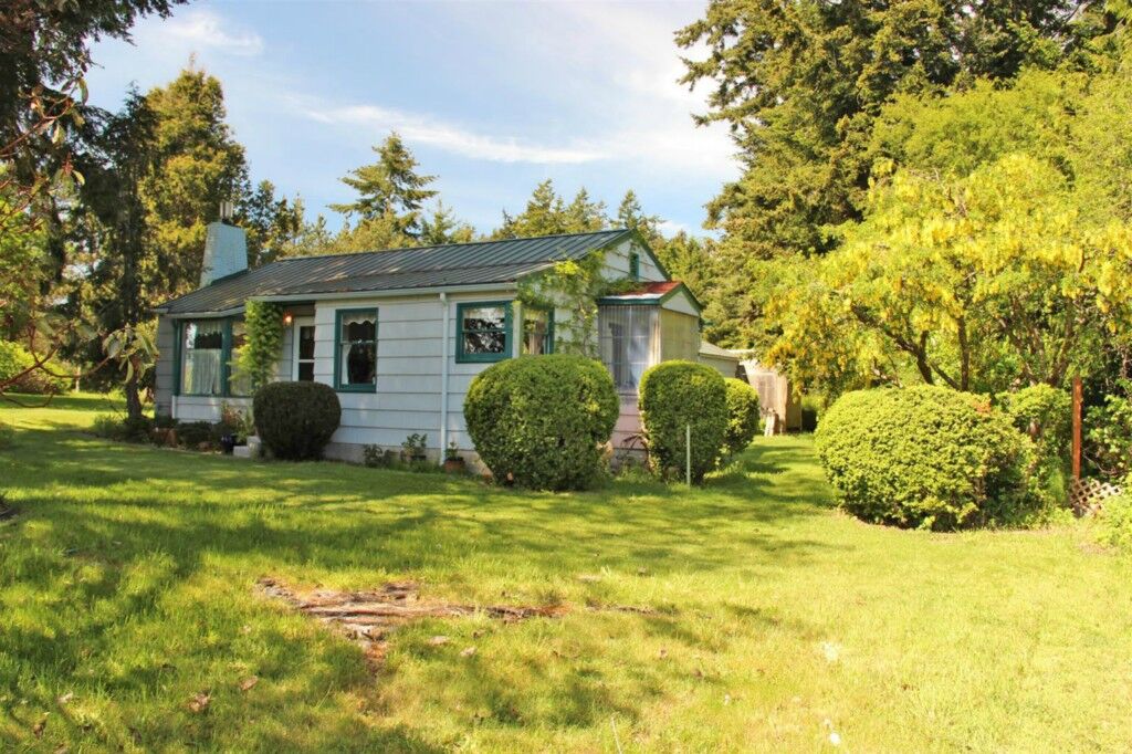 Property Photo: 1284 Argyle Ave WA 98250