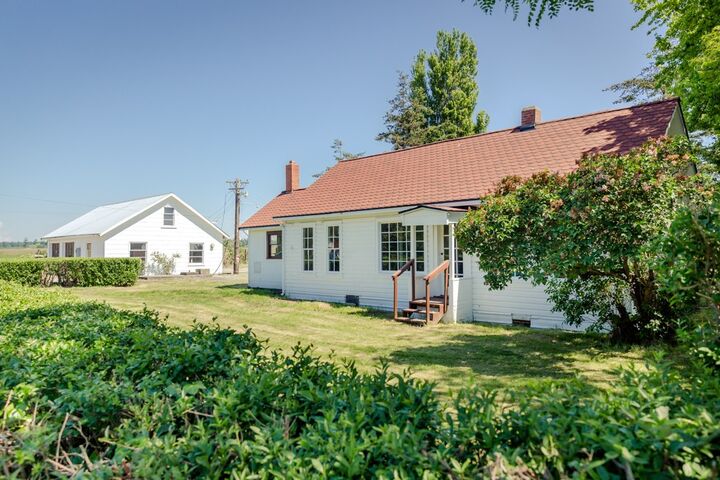 Property Photo:  2090 Arnold  WA 98239 