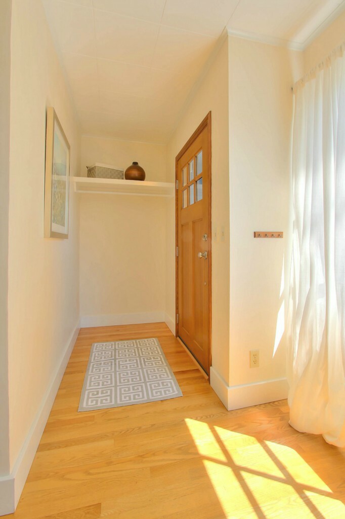 Property Photo: 518 N 84th St WA 98103