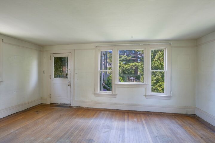 Property Photo: 3531 SW 100th St WA 98146