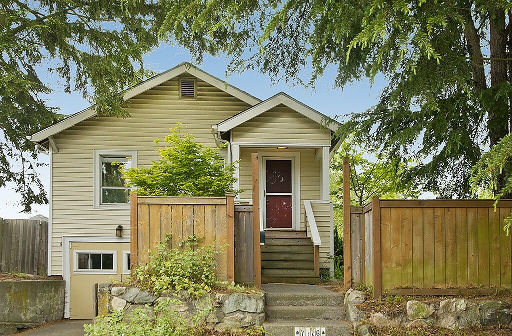 Property Photo:  7526 31st Ave SW  WA 98126 