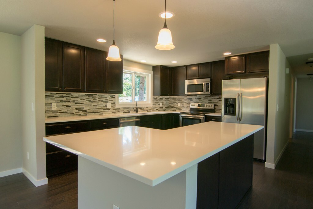 Property Photo: 17533 66th Ave W WA 98037