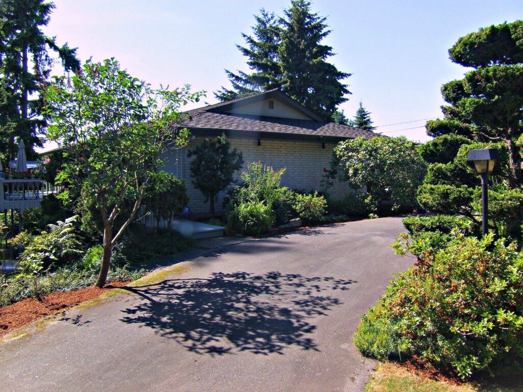 Property Photo:  23611 94th Avenue S  WA 98031 