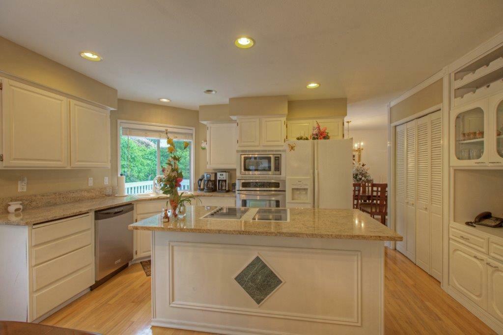 Property Photo: 5121 Galleon Dr NE WA 98422