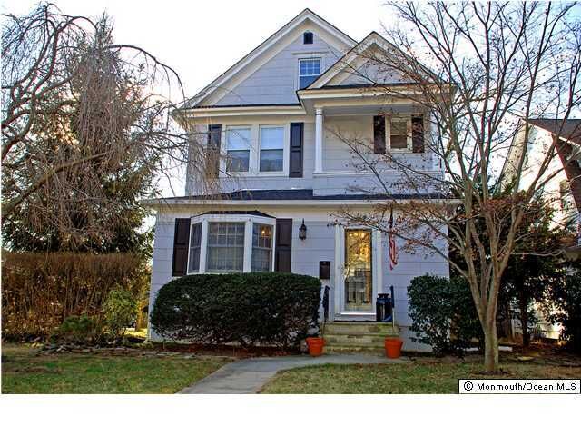 Property Photo:  87 E Bergen Place  NJ 07701 