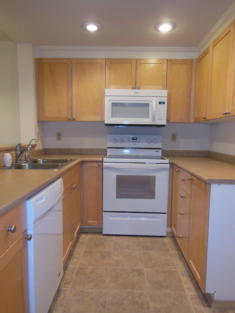 Property Photo:  451 S 328th St 5A  WA 98003 