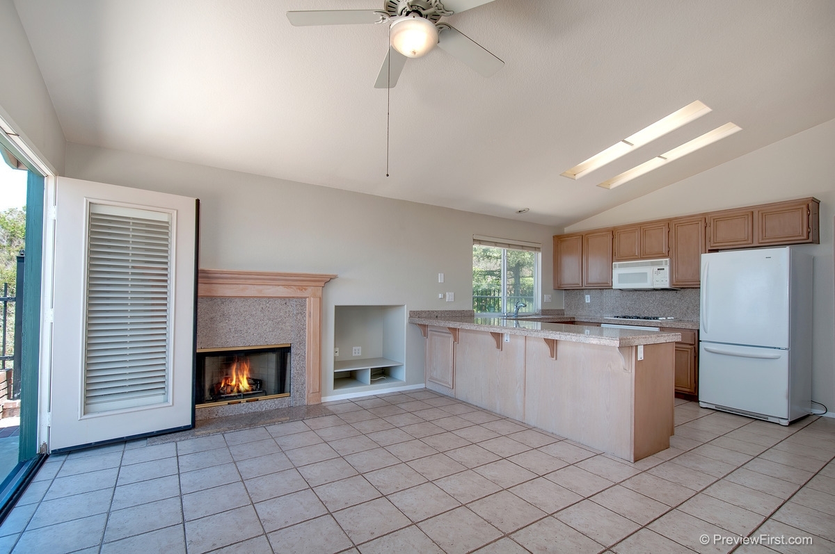 Property Photo: 828 Day Lily Court CA 92078