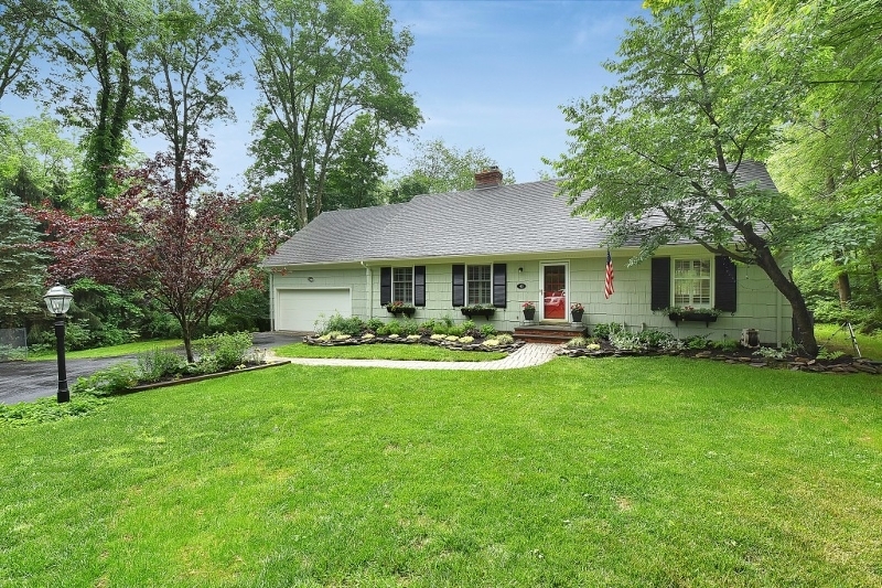 Property Photo:  40 Tingley Rd  NJ 07960 