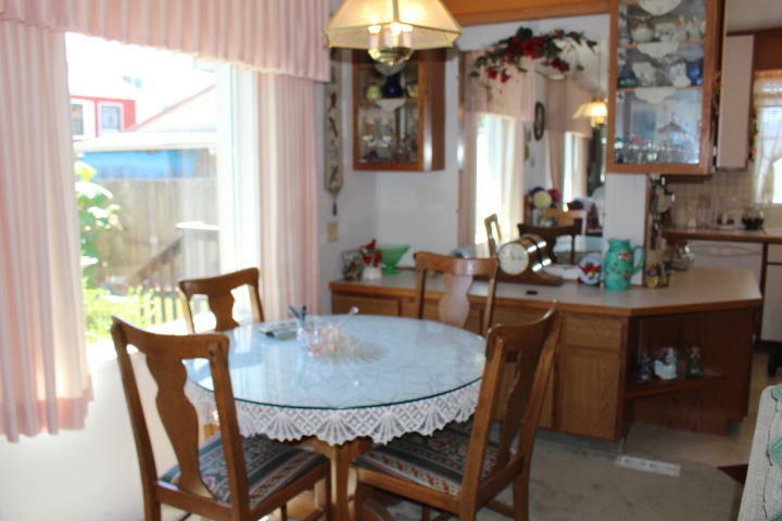 Property Photo: 8 NE 31st WA 98802
