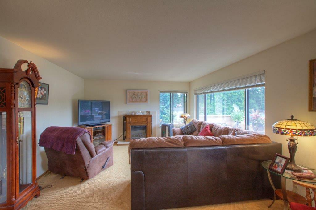 Property Photo:  912 S 248th St 15  WA 98198 