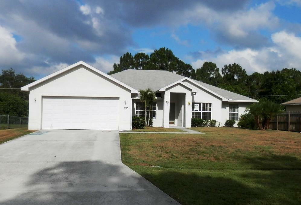 Property Photo:  1155 SW Jumper Street  FL 34983 