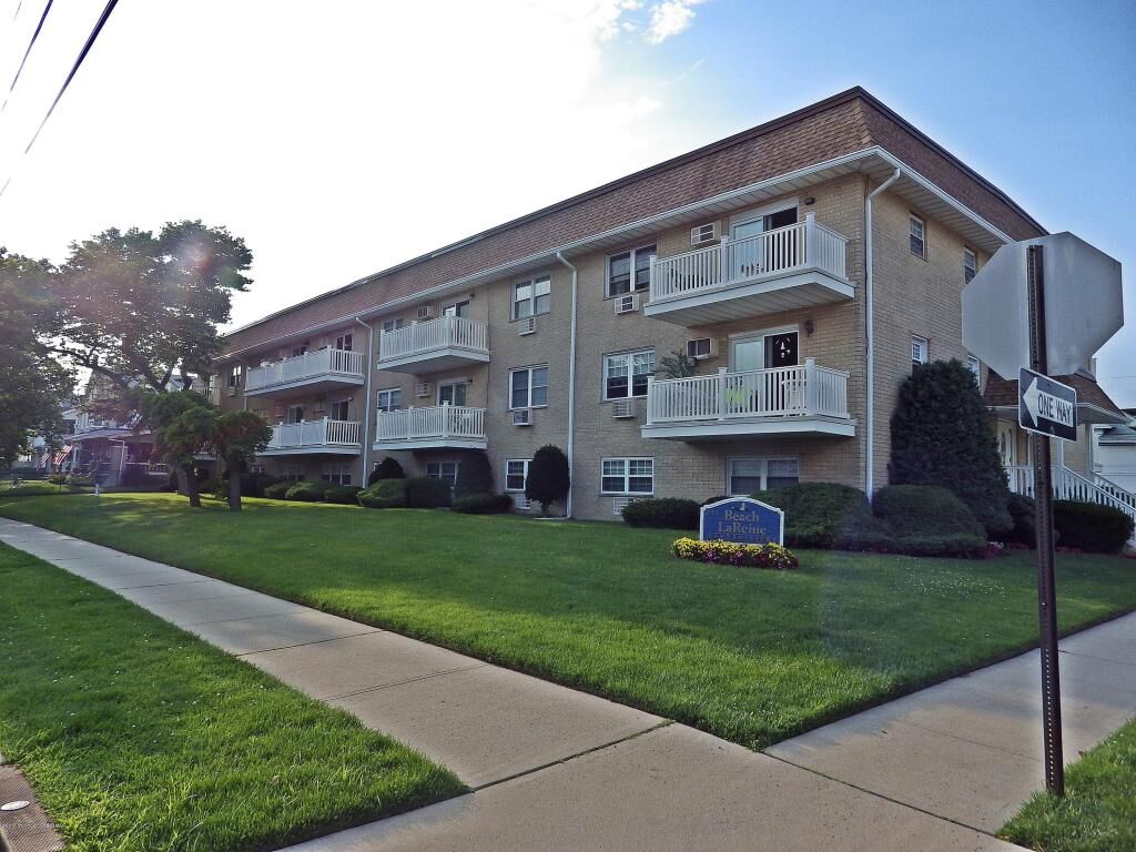 Property Photo: 200 Lareine Avenue NJ 07720