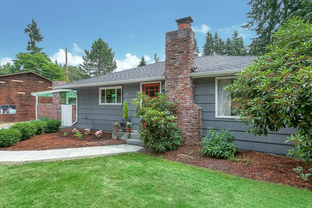 Property Photo:  7626 234th St SW  WA 98026 