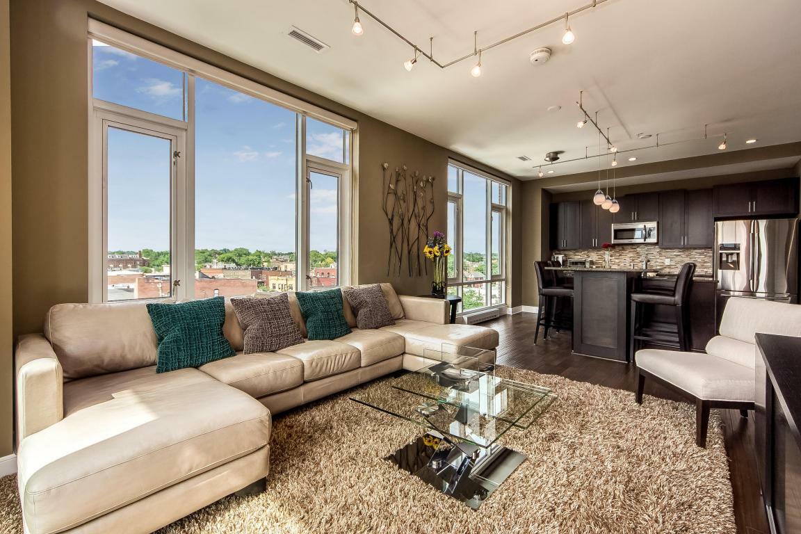 Property Photo: 1145 N High Street OH 43201