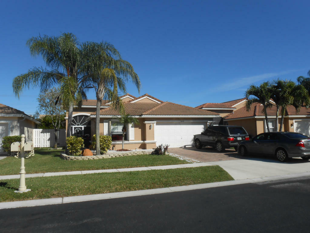 Property Photo: 6392 Barton Creek Circle FL 33463