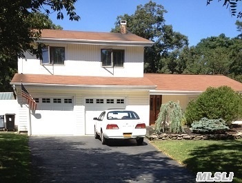 Property Photo:  13 Carlisle Road  NY 11764 