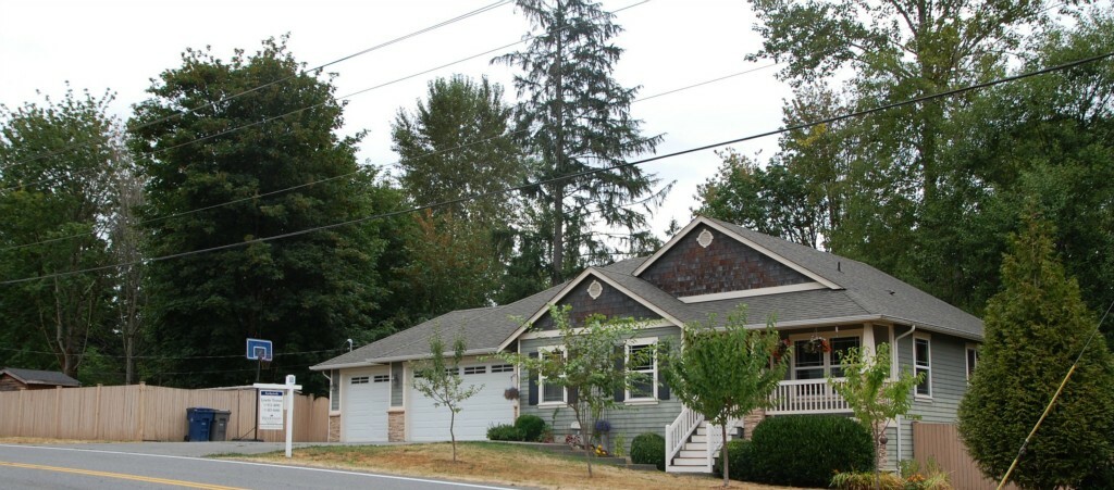 Property Photo: 13025 Robinhood Lane WA 98290
