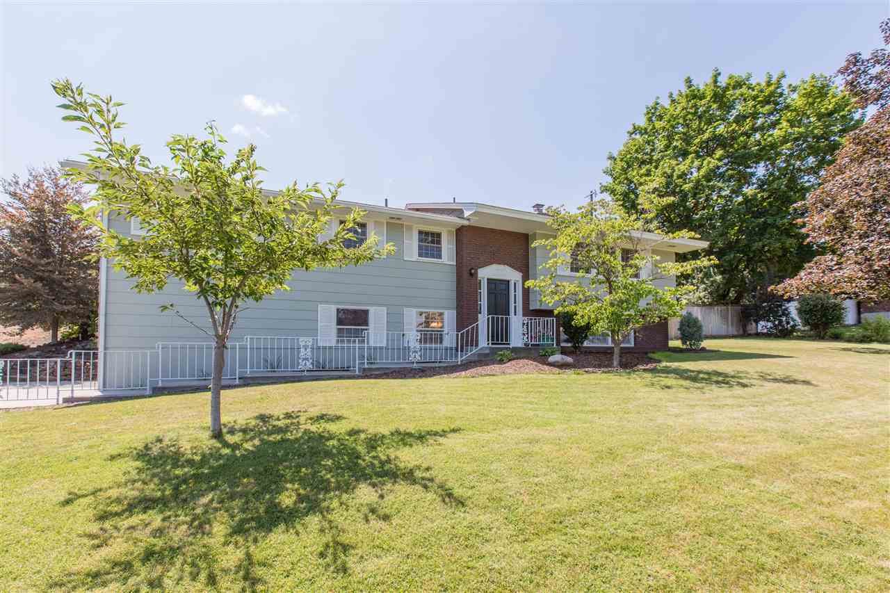 Property Photo: 1901 W Toni Rae Dr WA 99218