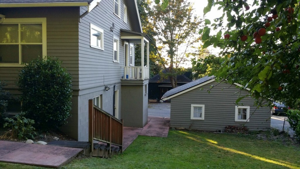 Property Photo:  819 Indian St  WA 98225 