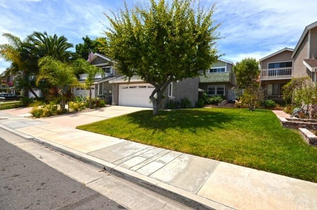 Property Photo:  1311 Lakeside Lane  CA 92648 