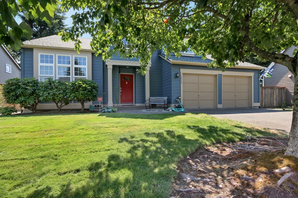 Property Photo:  16820 132nd Ave E  WA 98374 
